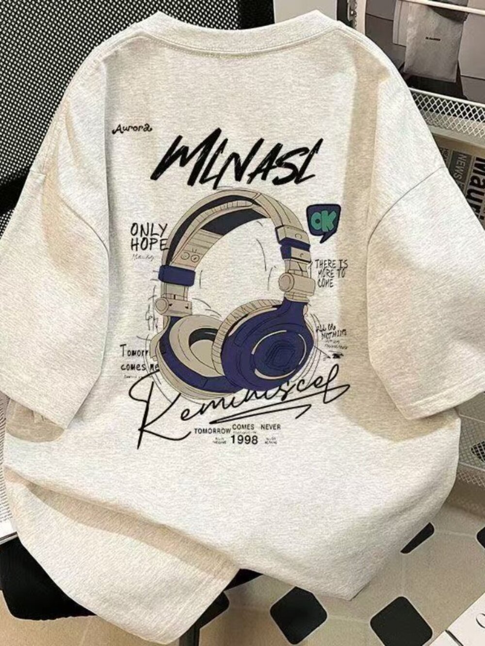 Men's fashion short-sleeved shirts